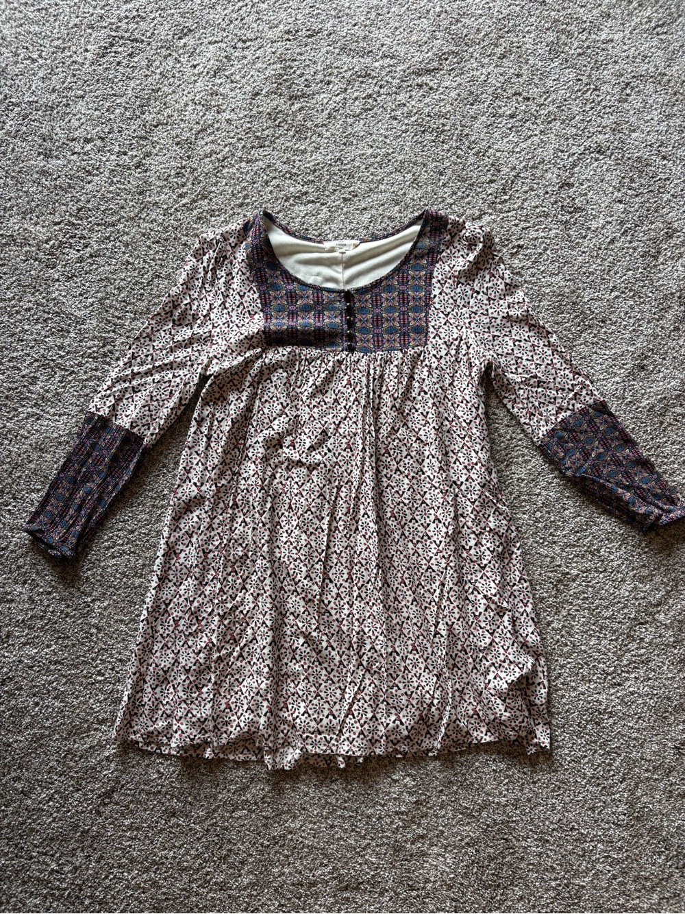 entro Cream Tunic with Navy & Burgundy Geometric Yoke